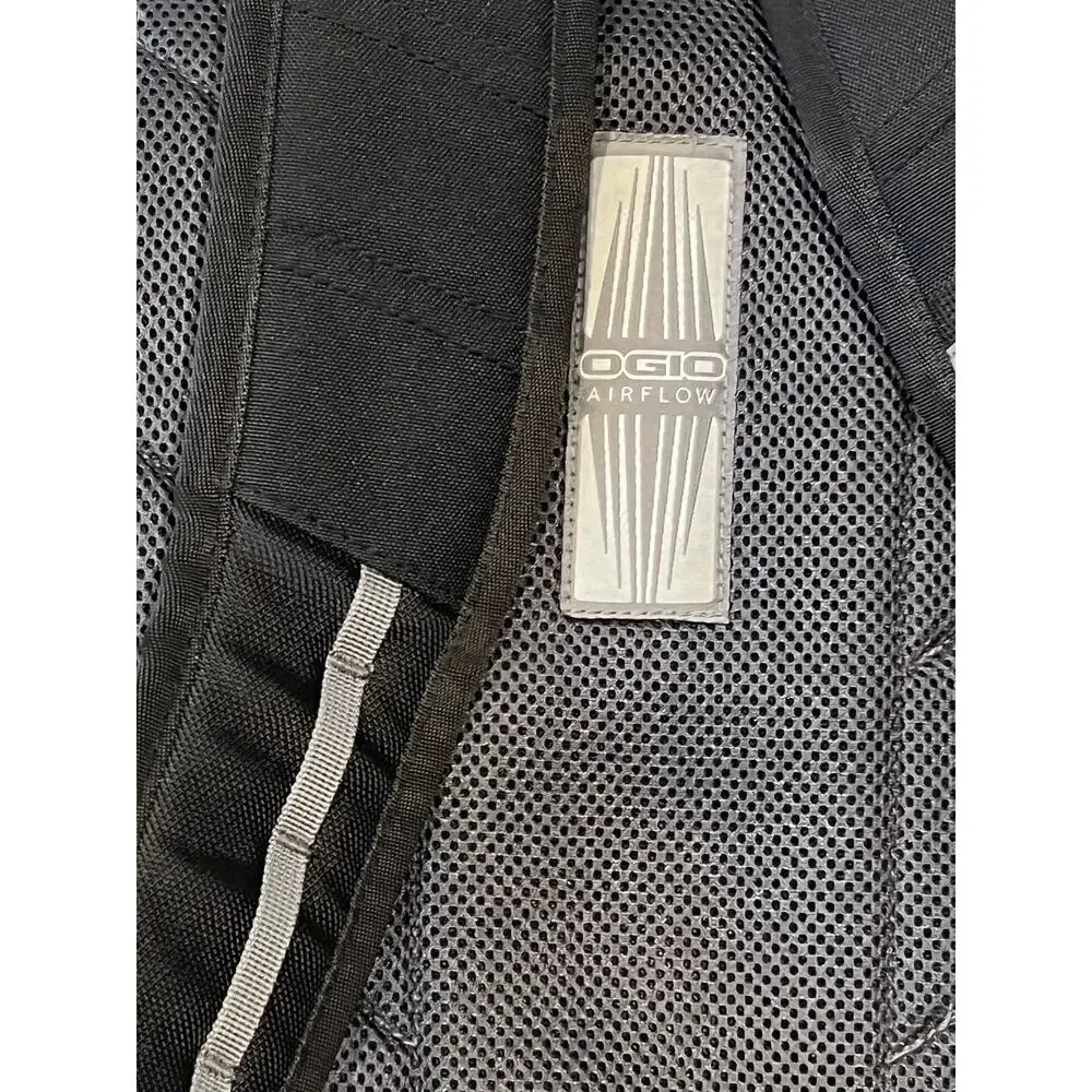 OGIO Padded Checkpoint Friendly Computer Backpack - Picture 7 of 7